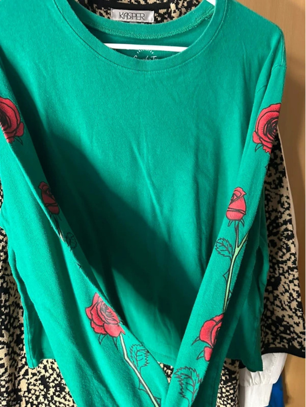 Hollister - Picture 4 of 4